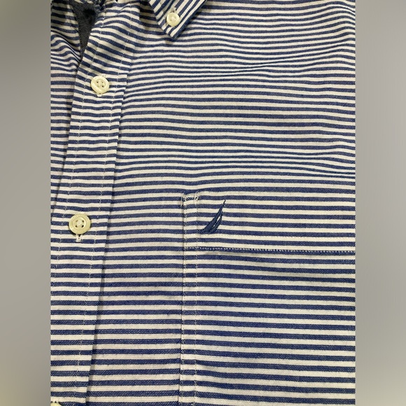 Nautica Men’s Blue White Stripe Stretch Oxford  Button Down Shirt Size Large - Picture 3 of 8